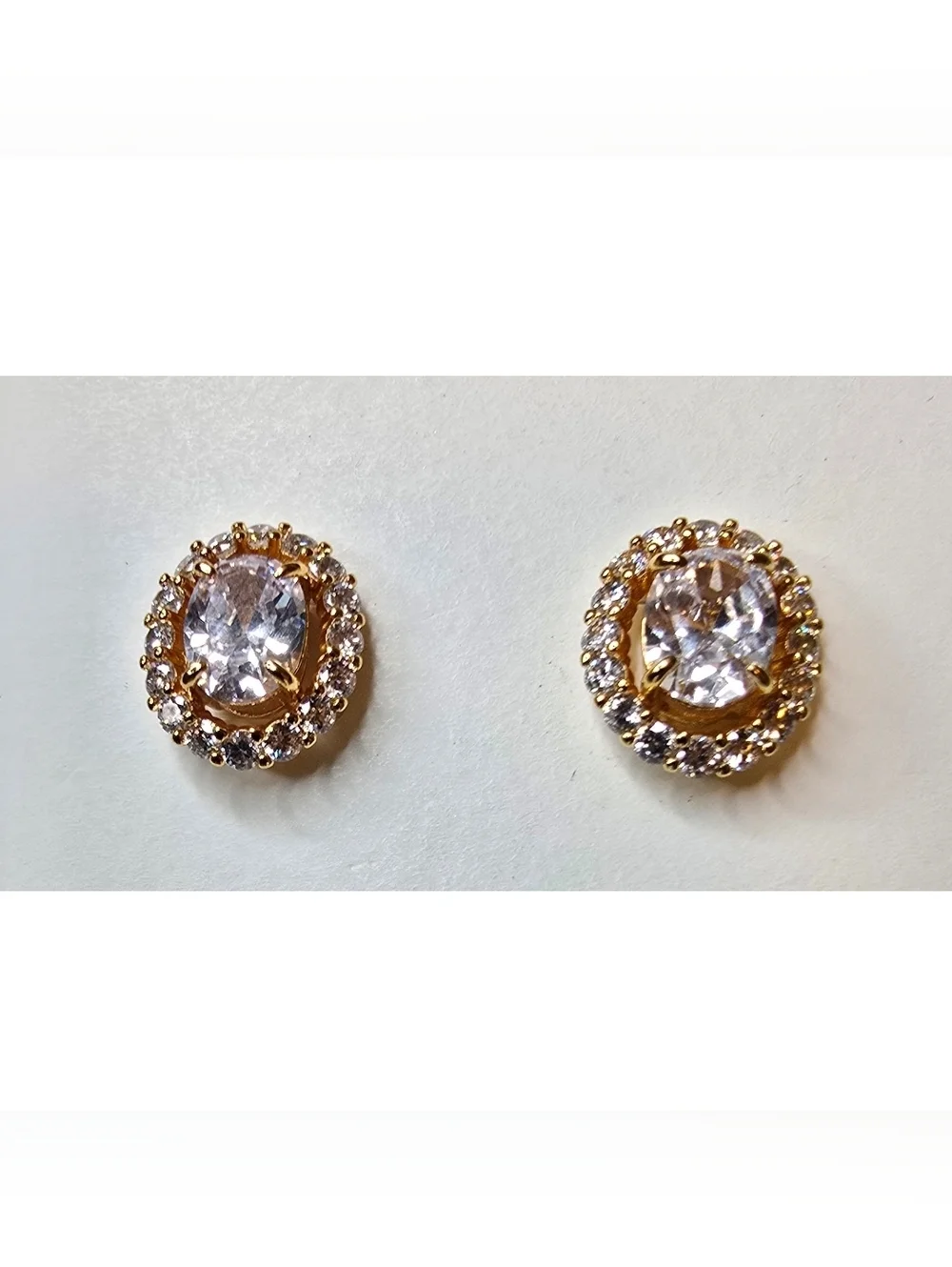 NWT Kate Spade Victoria Stud Earrings Clear Cubic Zirconia Gold Tone Halo Studs